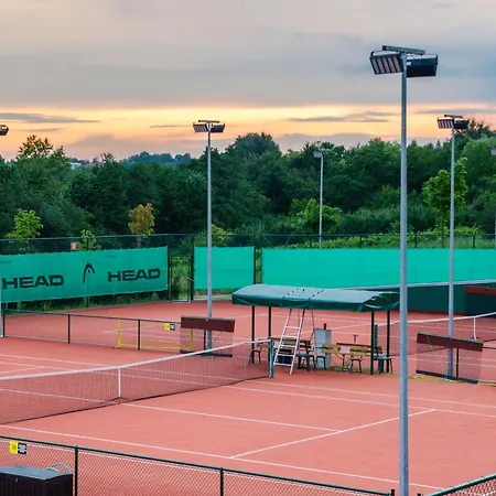 Tennis & Country Club 3*